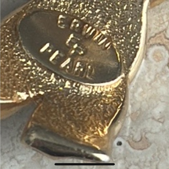 Vintage Edwin Pearl Peacock Gold and Blue/Green Enamel earrings - Picture 3 of 7